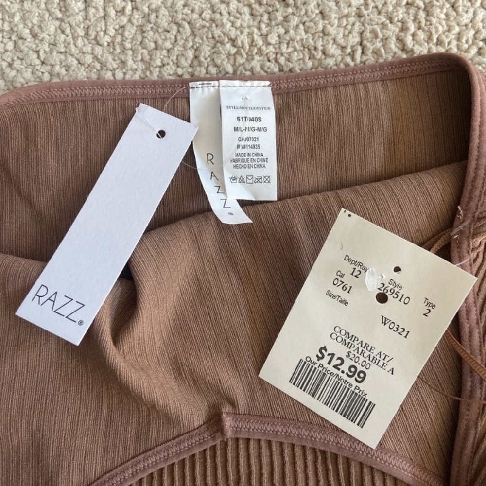 🌸 Razz 🌸 tan ribbed crop top - Picture 3 of 5